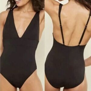 Andie women’s black Sardinia one piece swimsuit